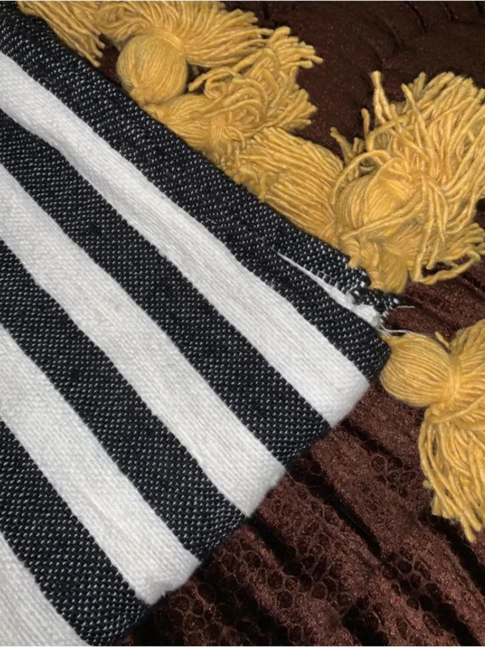 NWT Cotton black and white blanket with mustard yellow pompoms - Picture 4 of 11
